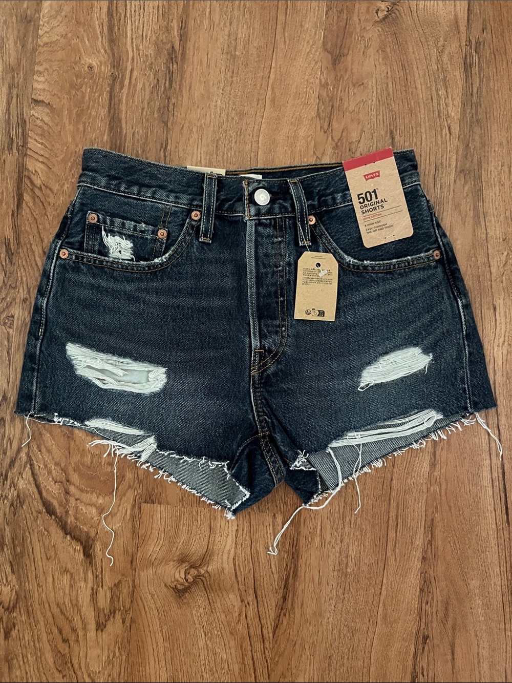 NWT Levi’s 501 Original Denim Shorts